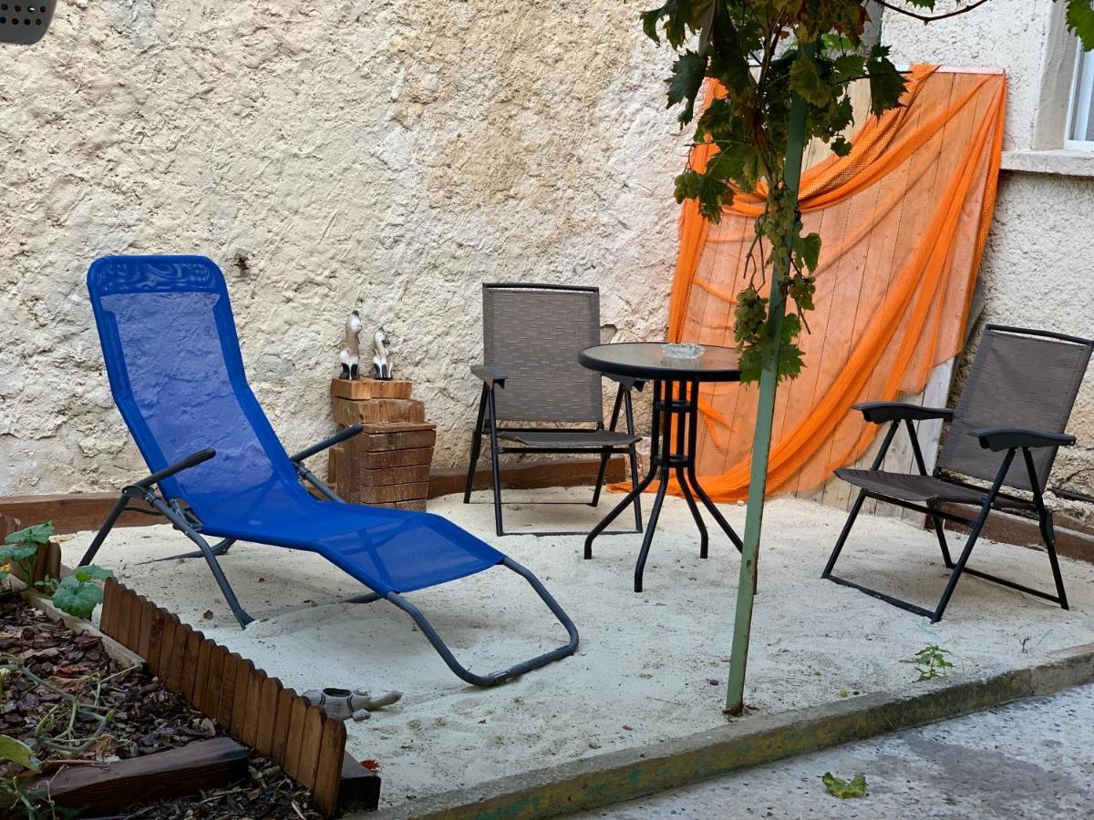 Studio Fond De Jardin Chez Jean-Luc Apartment Марсилия Екстериор снимка